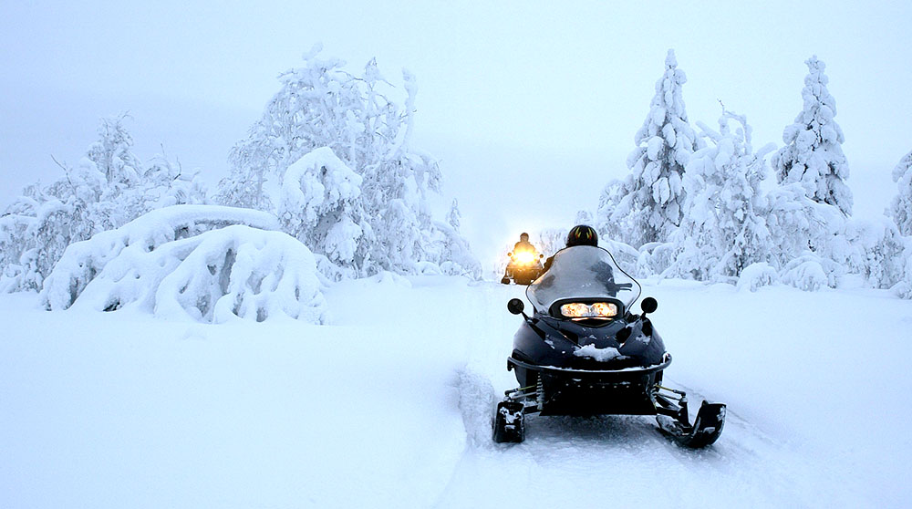 15 snowmobile safety tips.